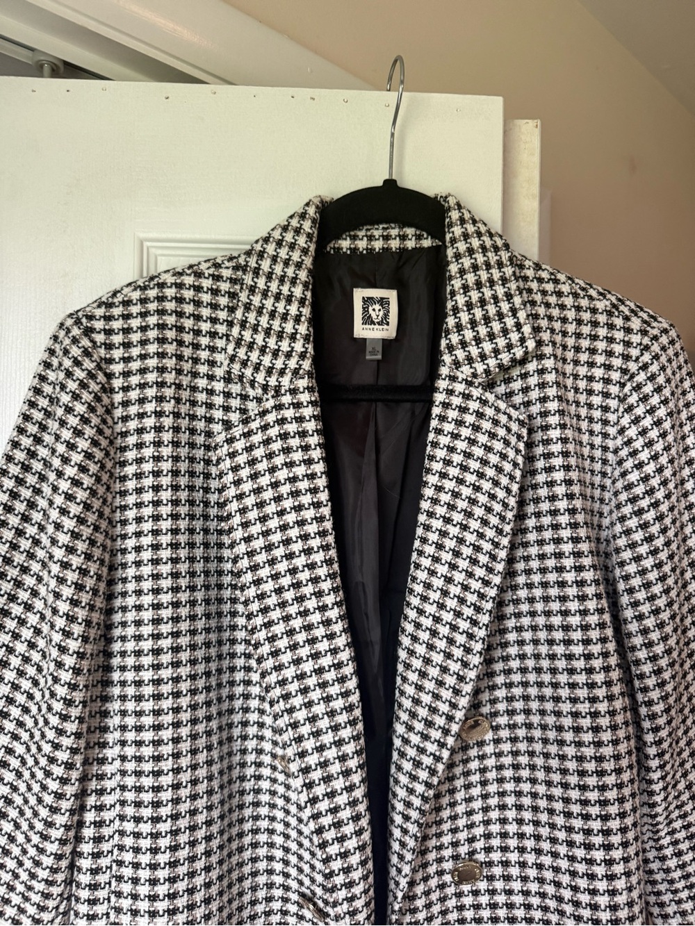 Black & White Houndstooth Double-Breasted Women's Coat
